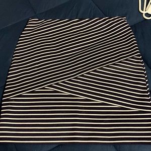 Navy and white fitted skirt LOFT